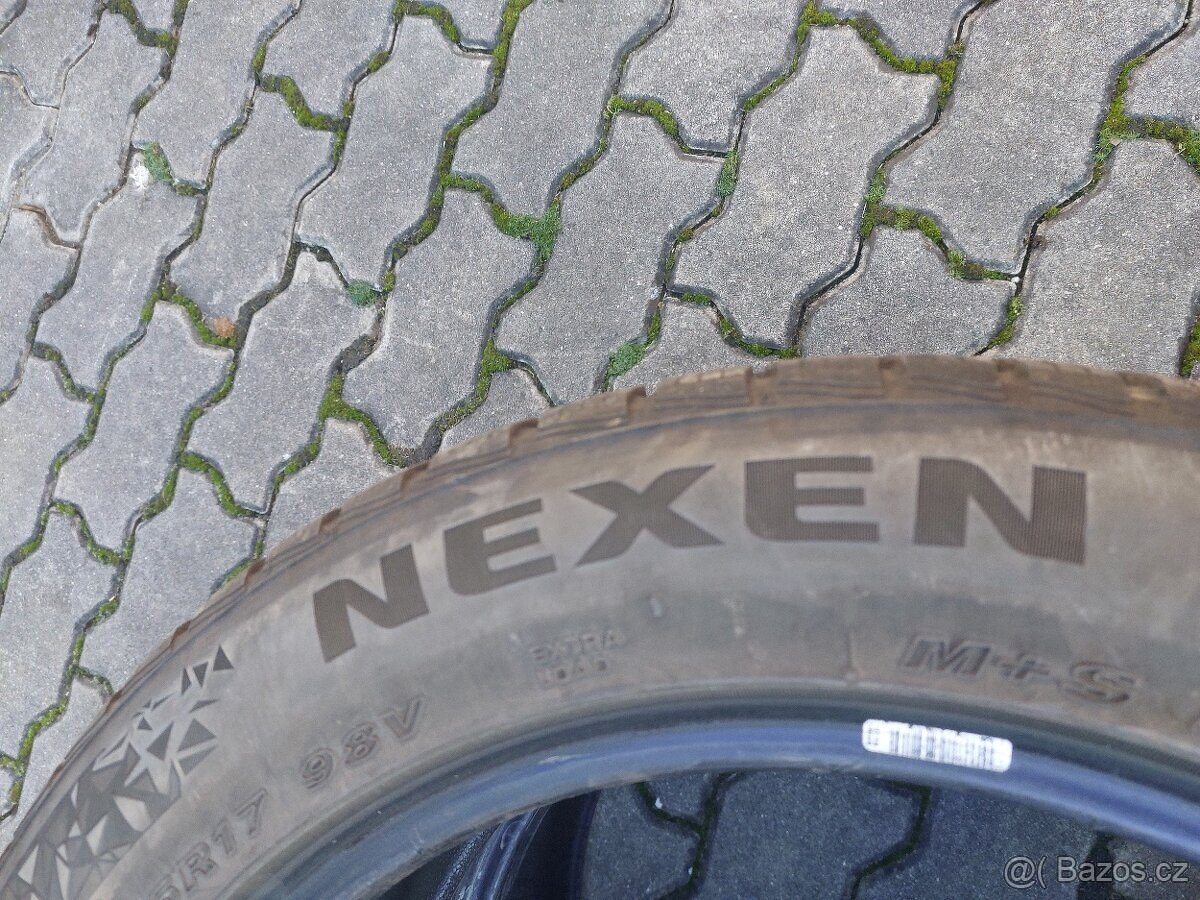 Zimní Nexen 215 55 17 - 4