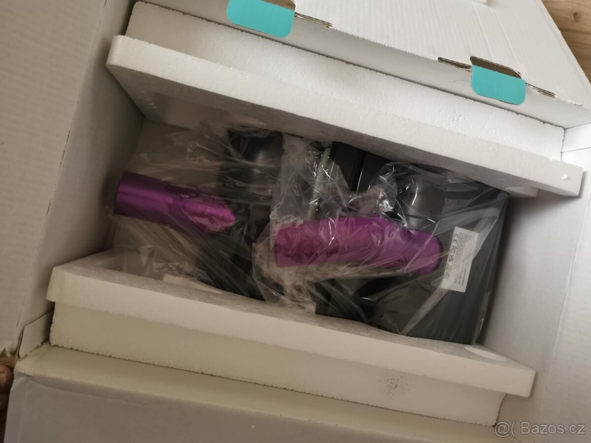 Ruční bezdrátový vysavač - 4