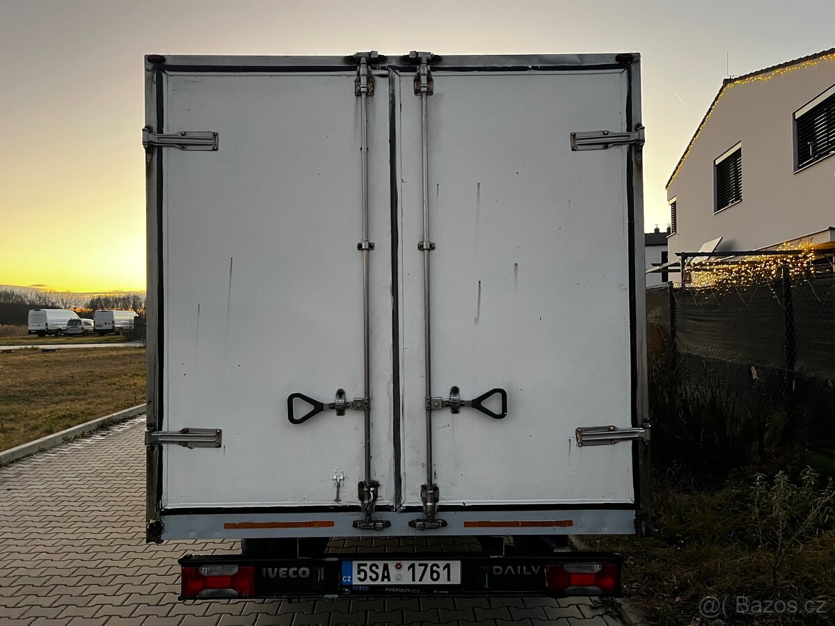 Iveco Daily mrazák skříň 35S16 - 4