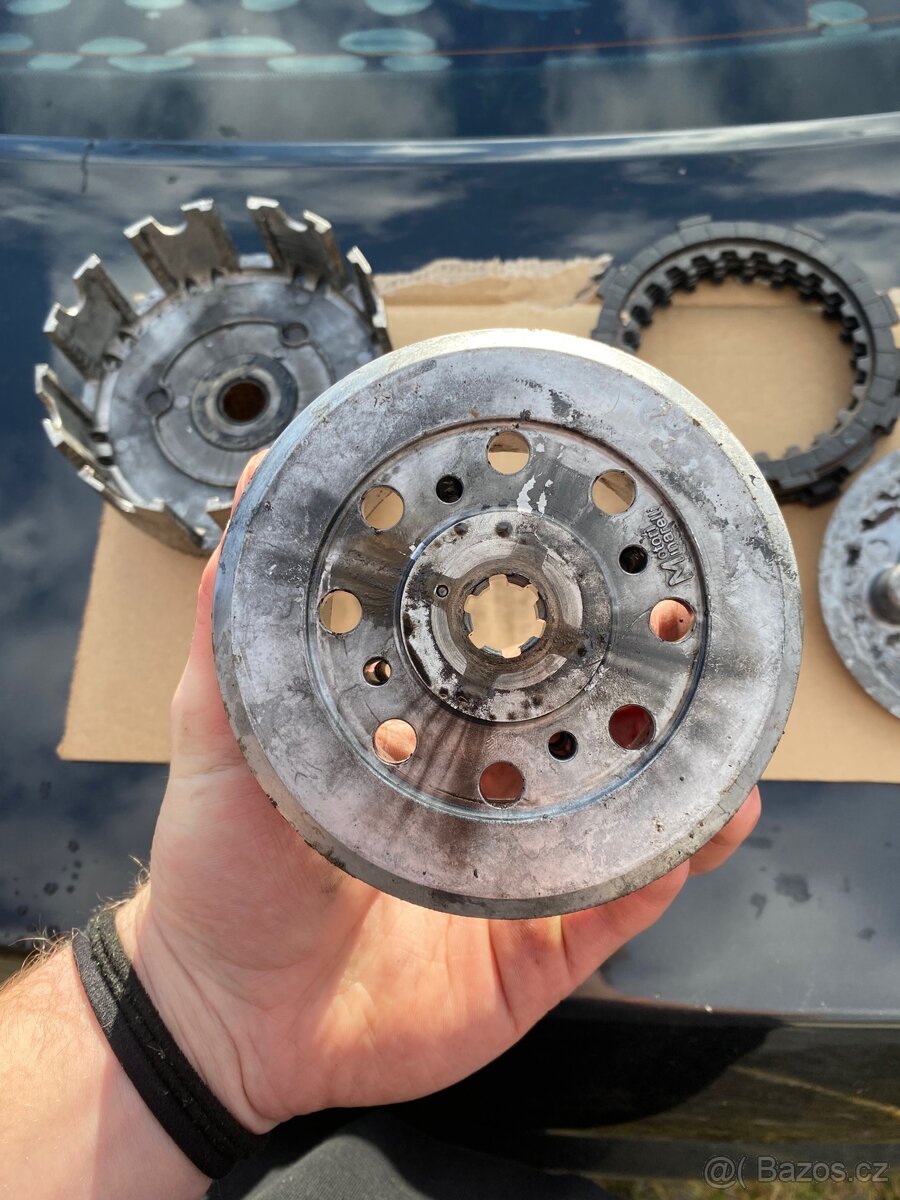 Spojka Yamaha dt 125 - 4