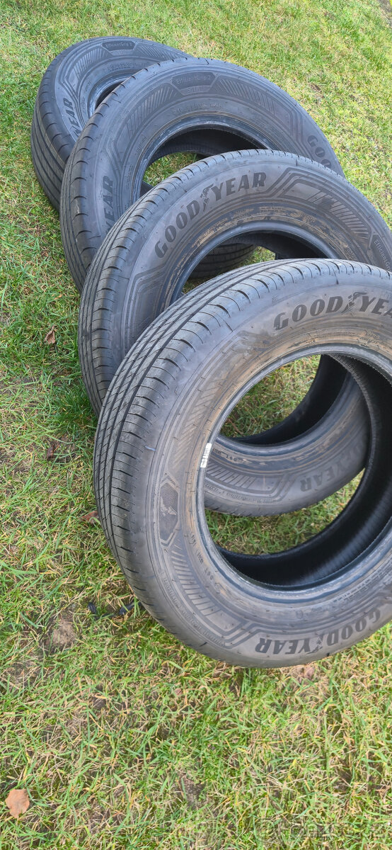Goodyear 215/65 R16 98H - 4