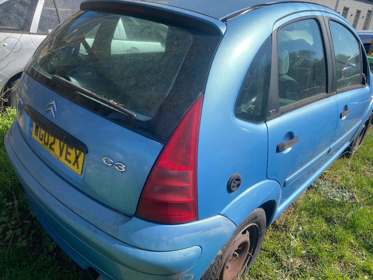 Predám citroen C4 1,4 benzín - 4