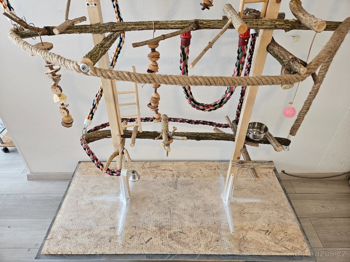 Ptačí Strom pro papoušky - 4