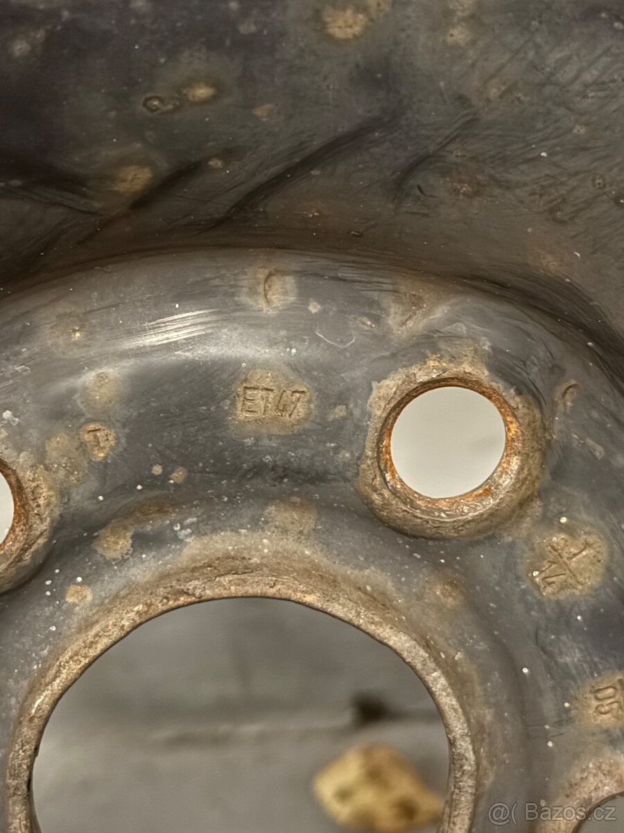 4x plech 15" VW, Škoda, Seat - 4