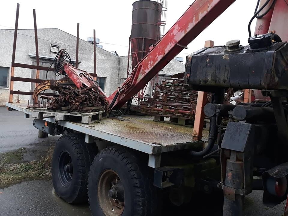 Traktorová vyvážečka s hydraulickou rukou - 4