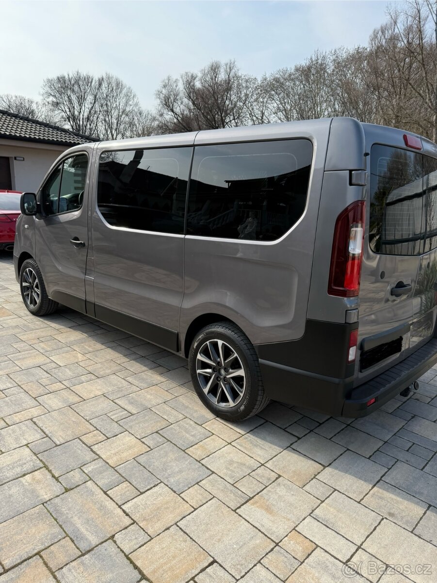 Renault Trafic 8-miestny | r. 2014 (model 2015) | TOP stav | - 4