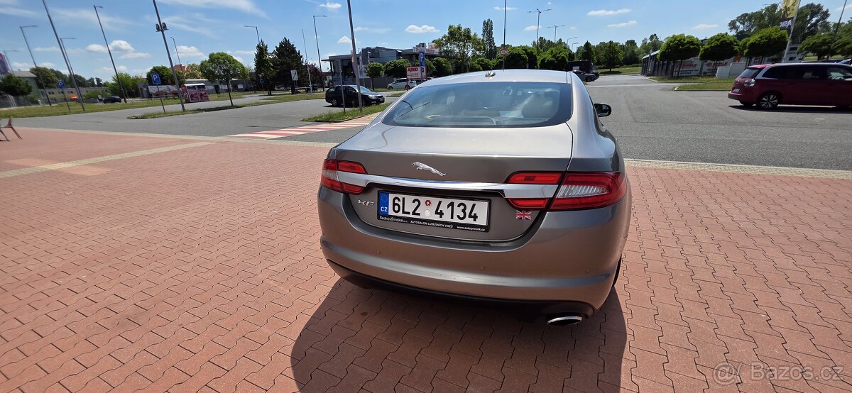 Jaguar xf - 4