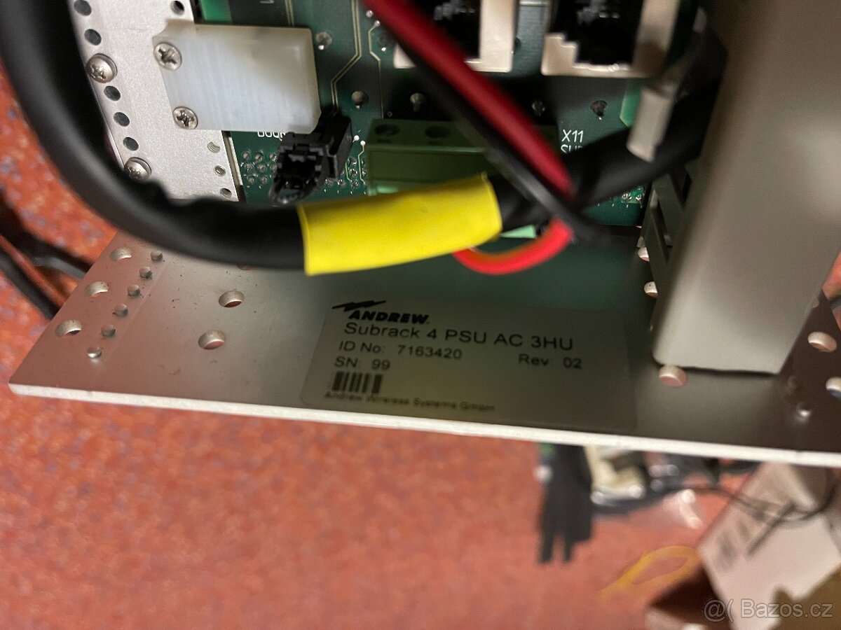 Profesionální napájecí systém Andrew/CommScope 4 PSU AC 3HU - 4