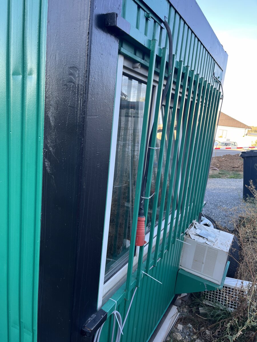 Kontejner 6 x 2,5 m - 4
