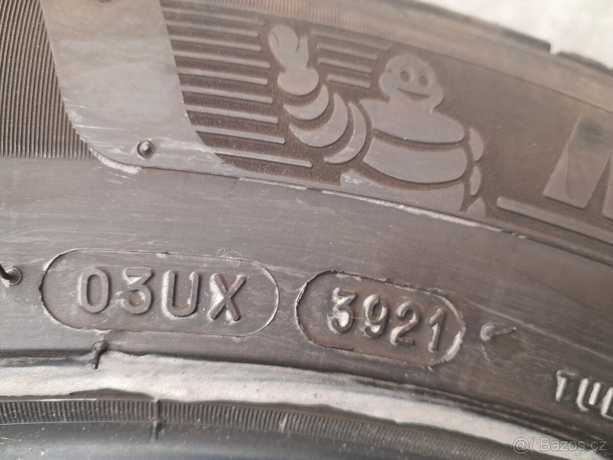 Michelin Pilot Alpin 5 SUV - 235/55R18 - 4