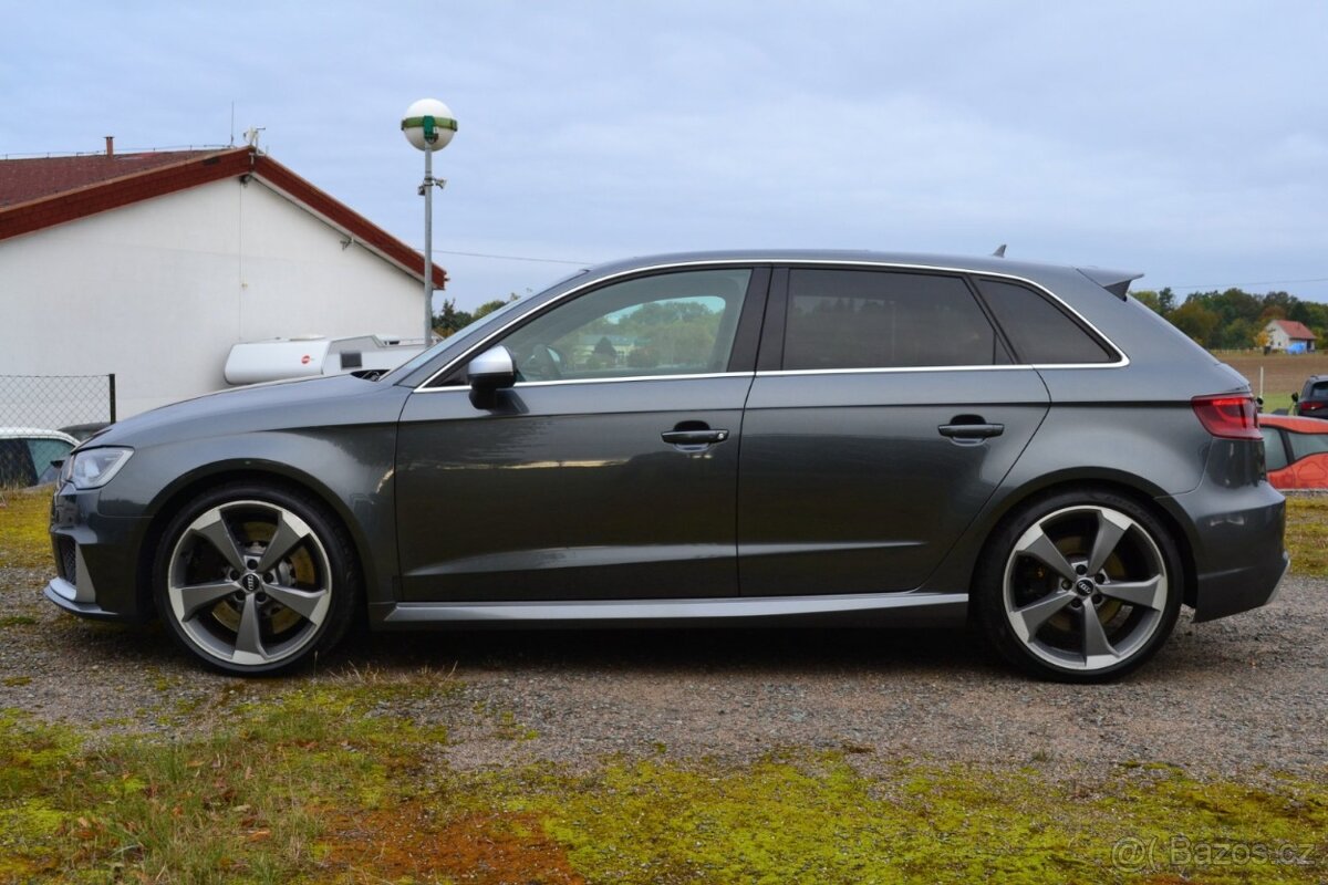 Audi RS3 Sportback 2.5 TFSI Quattro - 4