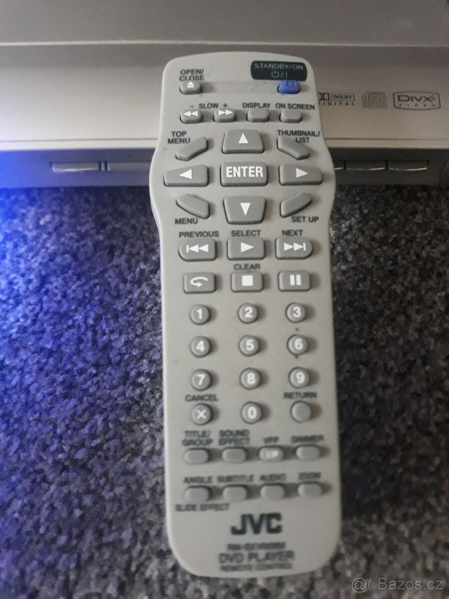 DVD PŘEHRAVAČ ZN. JVC S OVLADAČEM 220 V. - 4