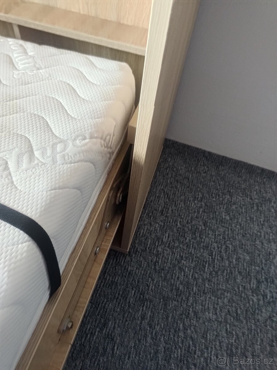 Sklápěcí postel 140x200 - 4