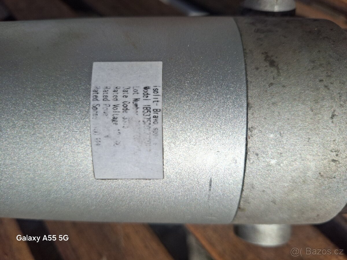 Motor do motůčka + převodovka + volnoběžka - 4