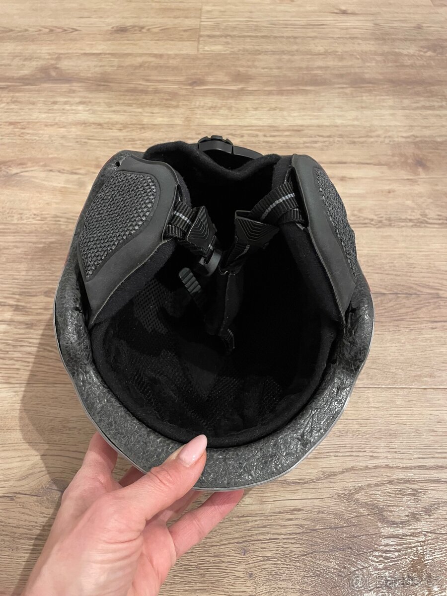 Lyžařská helma Uvex, vel. S - 4