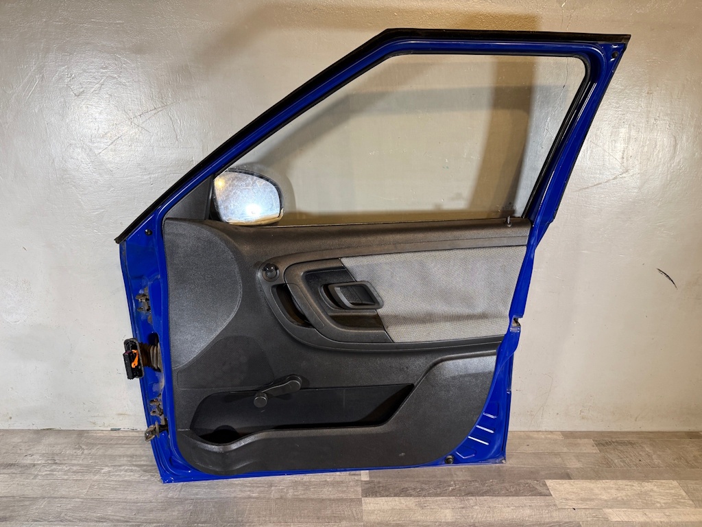 ŠKODA FABIA 2 - 5J - 2007-2014 - dveře PP - 4590 - 4