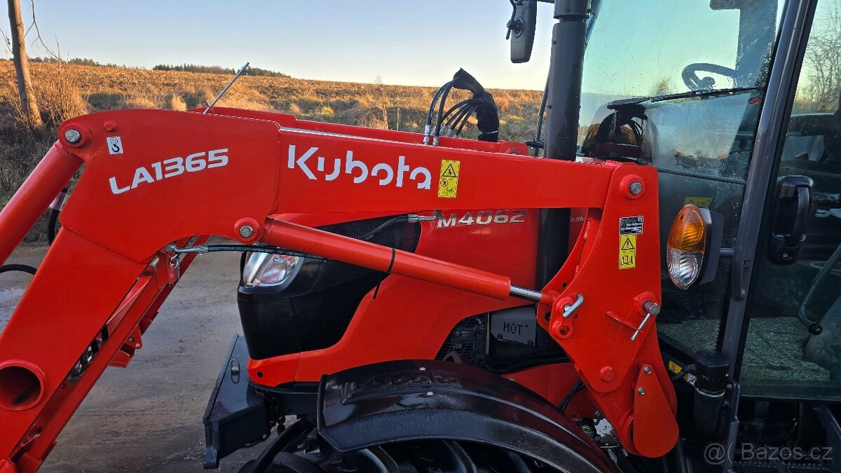 Kubota M4062 s čelním nakladačem - 4