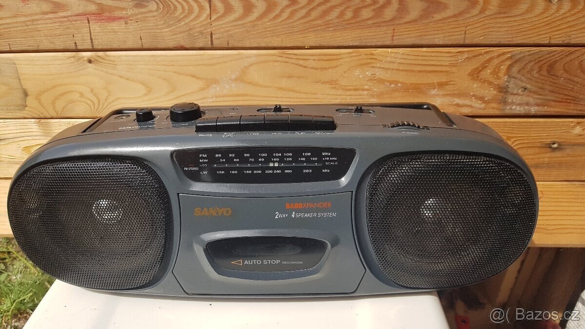 Rádio Sanyo v dobrém stavu - 4