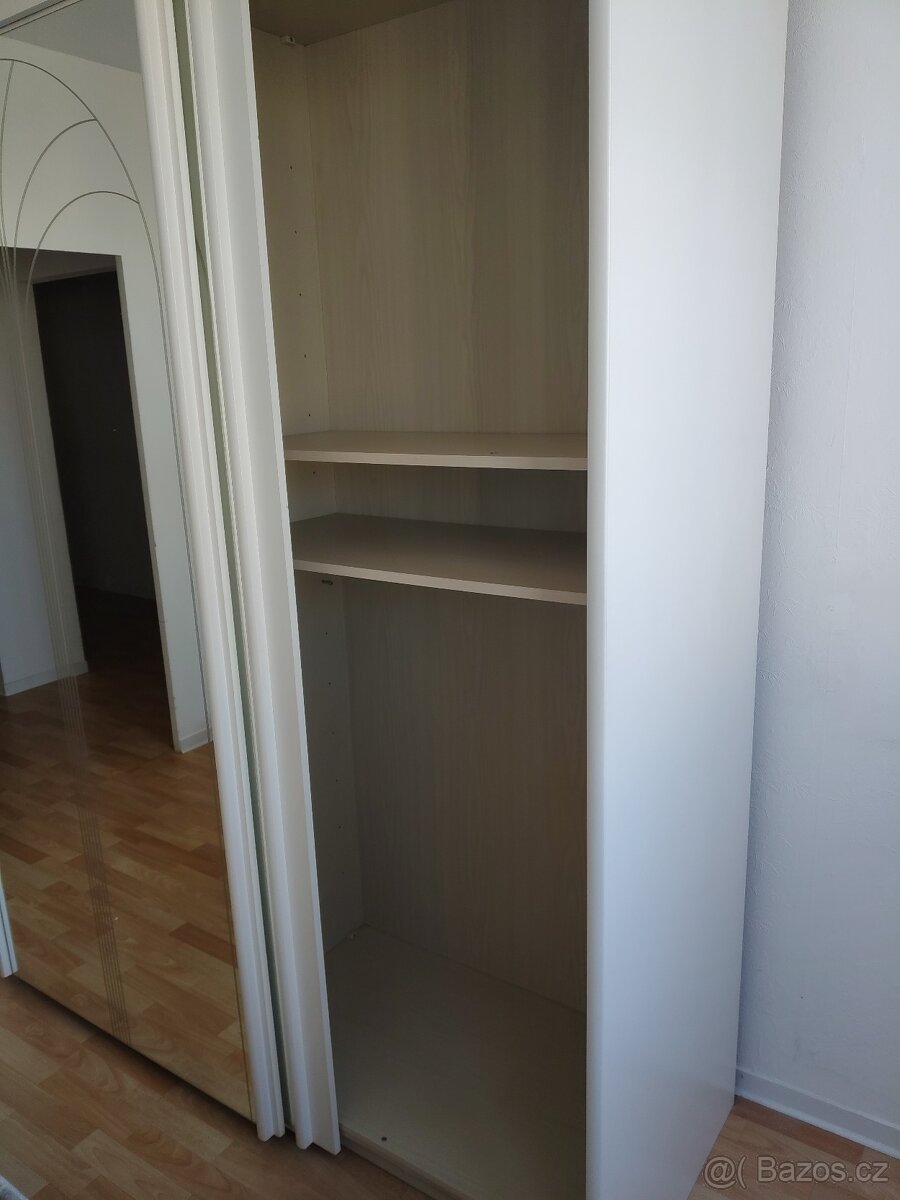 Skřîň zrcadlová - 4