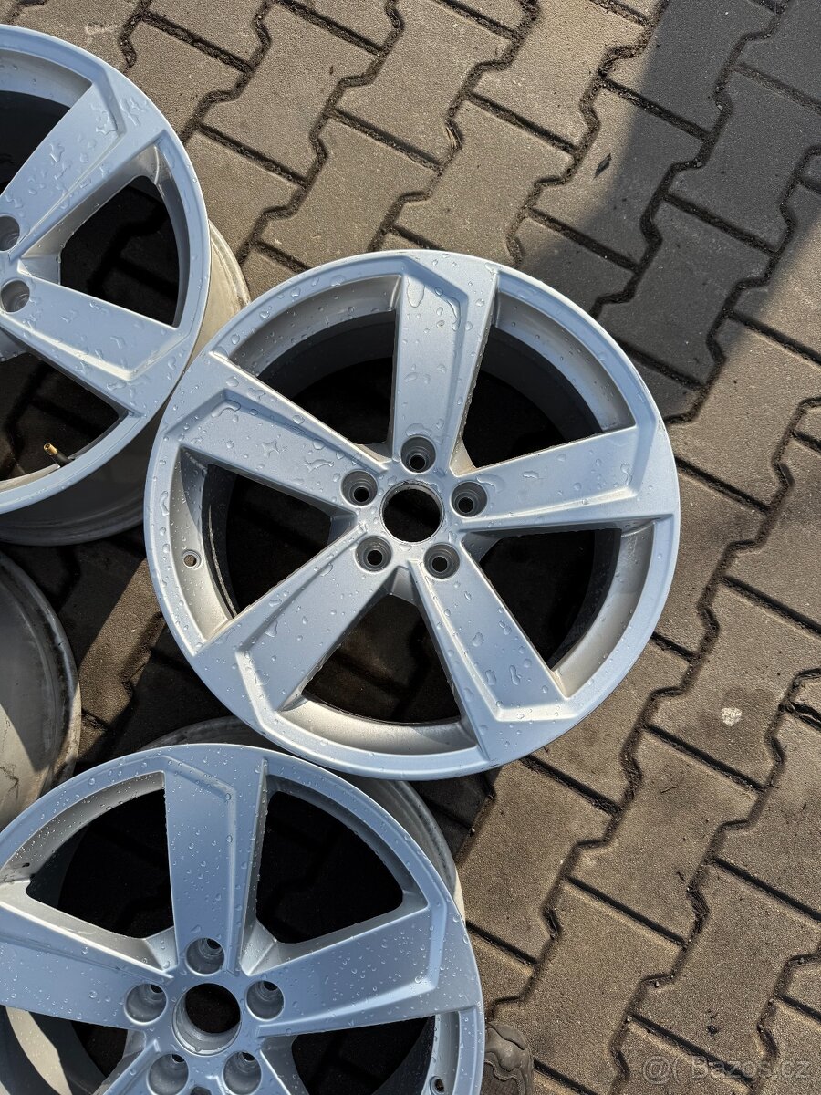 Alu Audi 5x112r18 8J ET 46 - 4