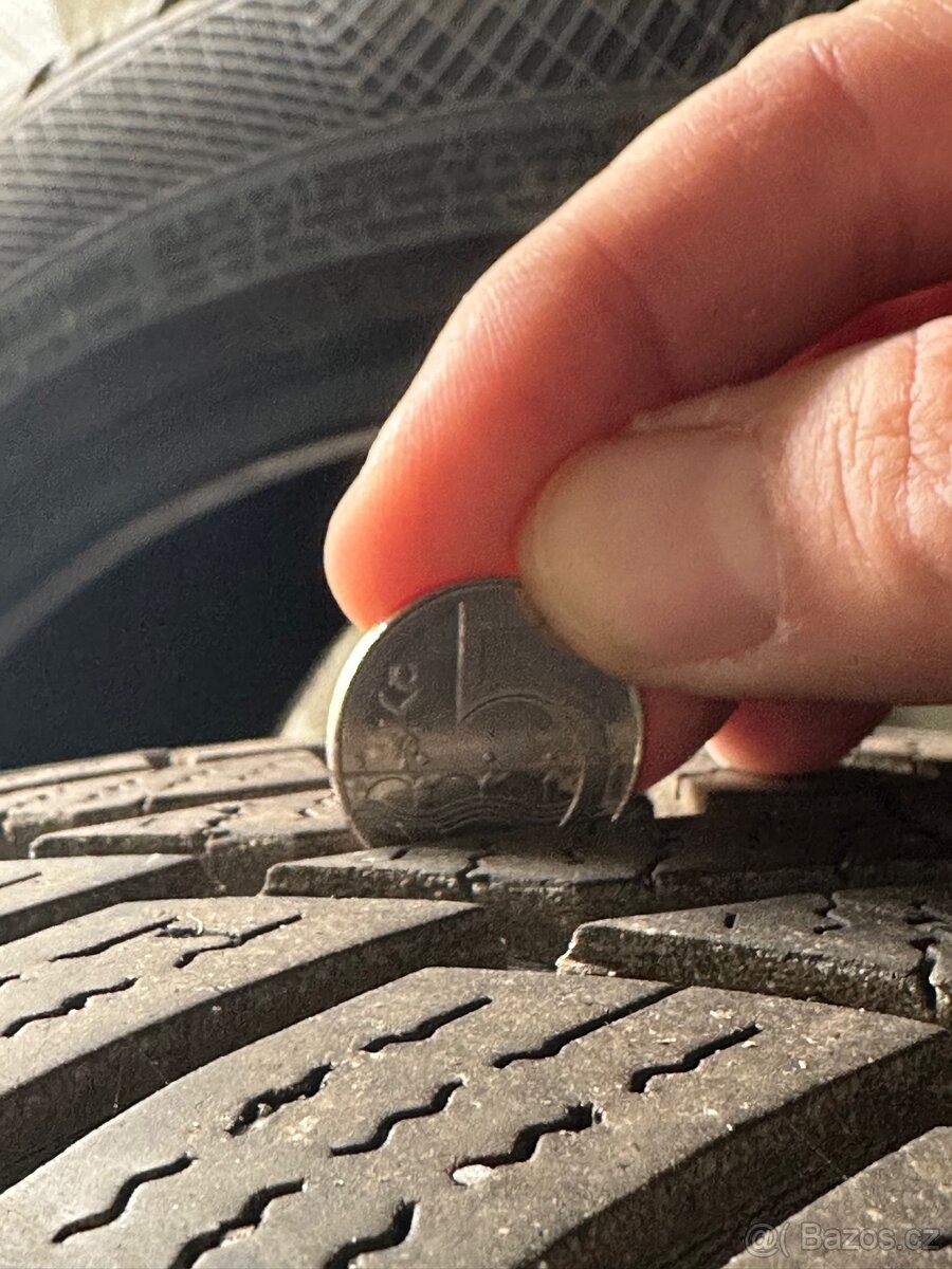 Pneu Continental 215/45/18 zimní - 4