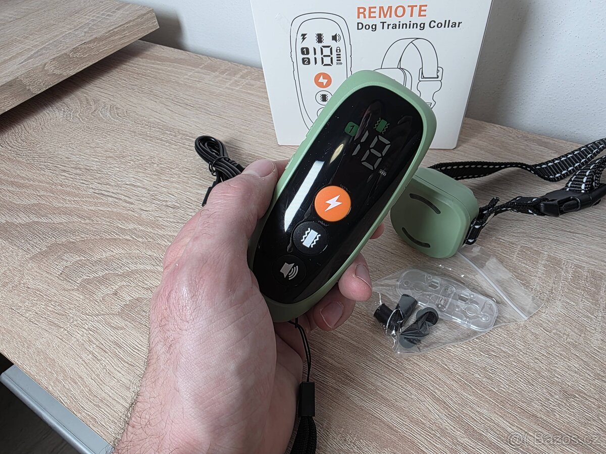 Prodám nový elektrický výcvikový obojek PT085 s dosahem až 1 - 4