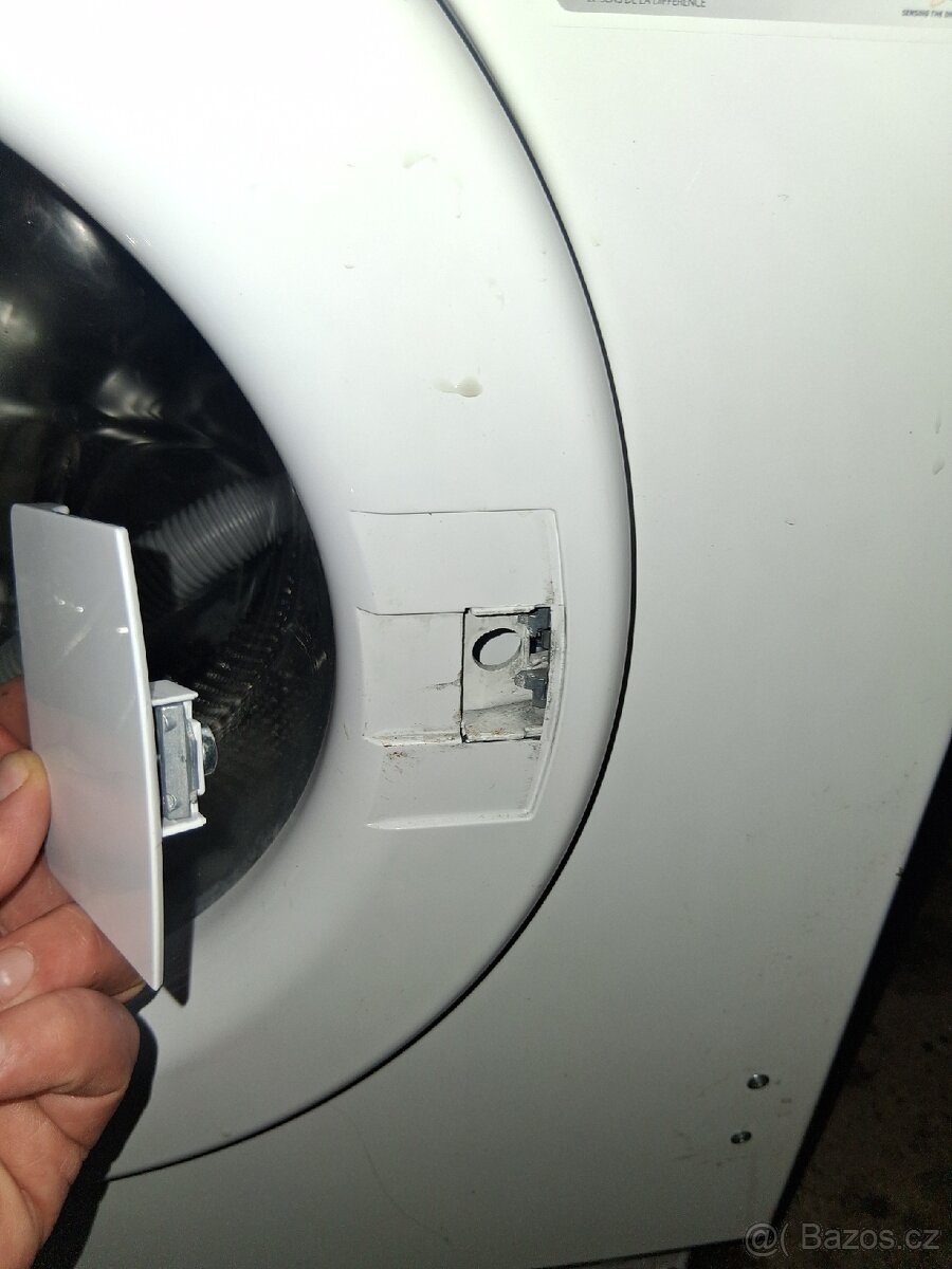 Vestavná pračka Whirlpool – funkční - 4