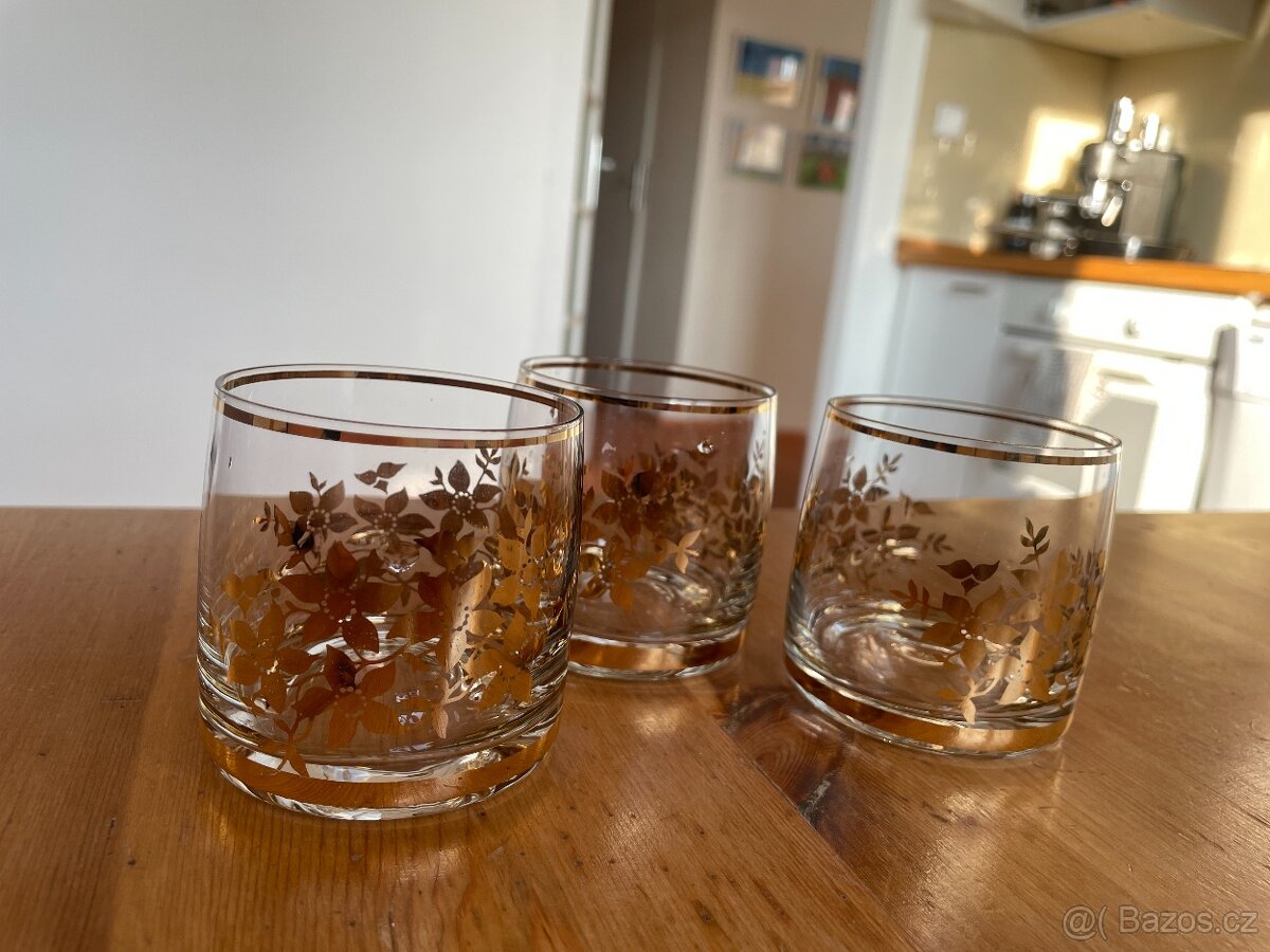 3x malá sklenička se zlatým vzorem - 4