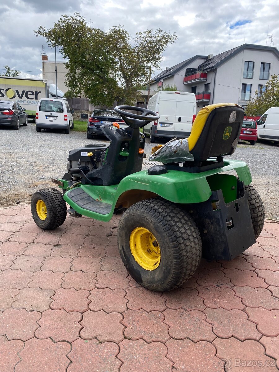Zahradní traktůrek John Deere LTR 180 - 4