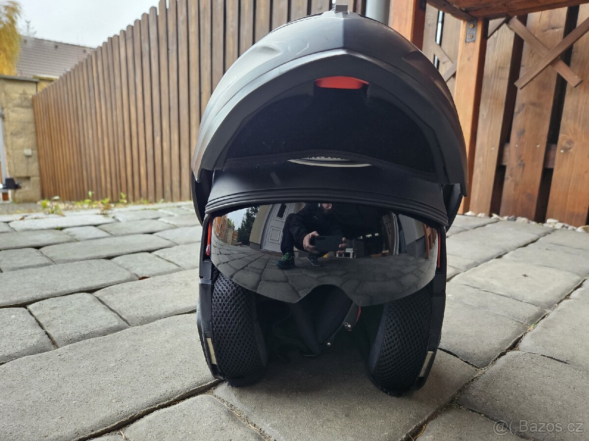 Prodám vyklopnou helmu MT - 4