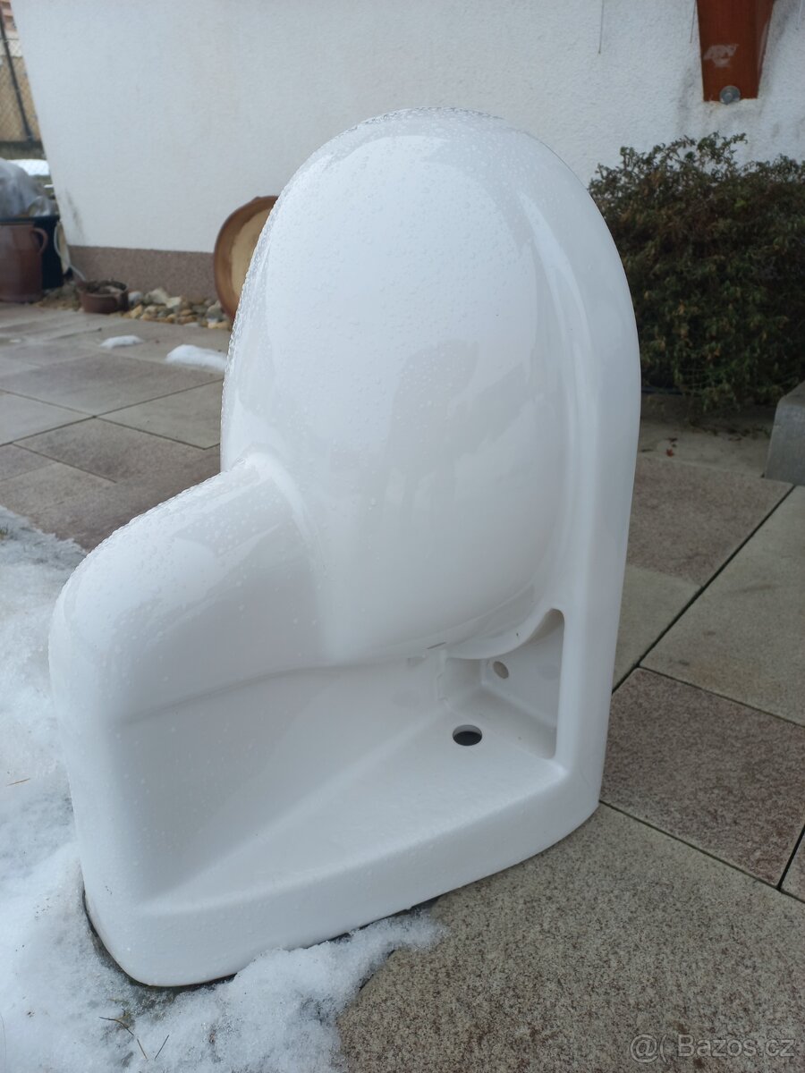 Závěsná WC mísa s prkénkem - 4