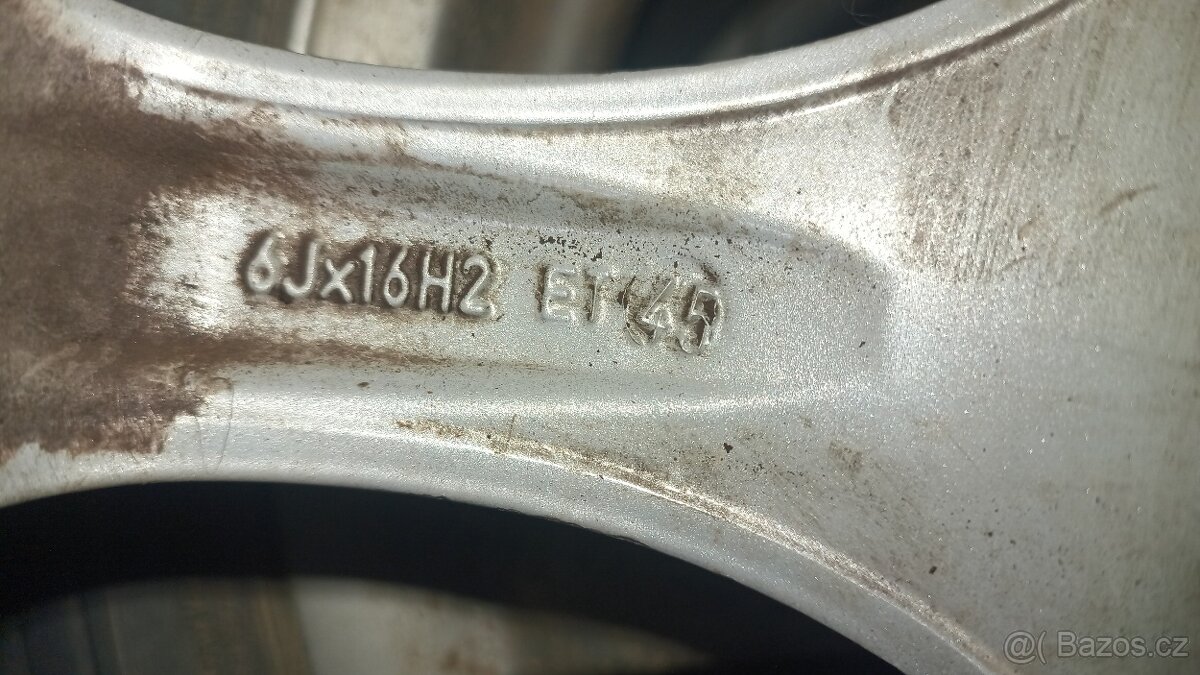 RAV4 Toyota - díly - 4