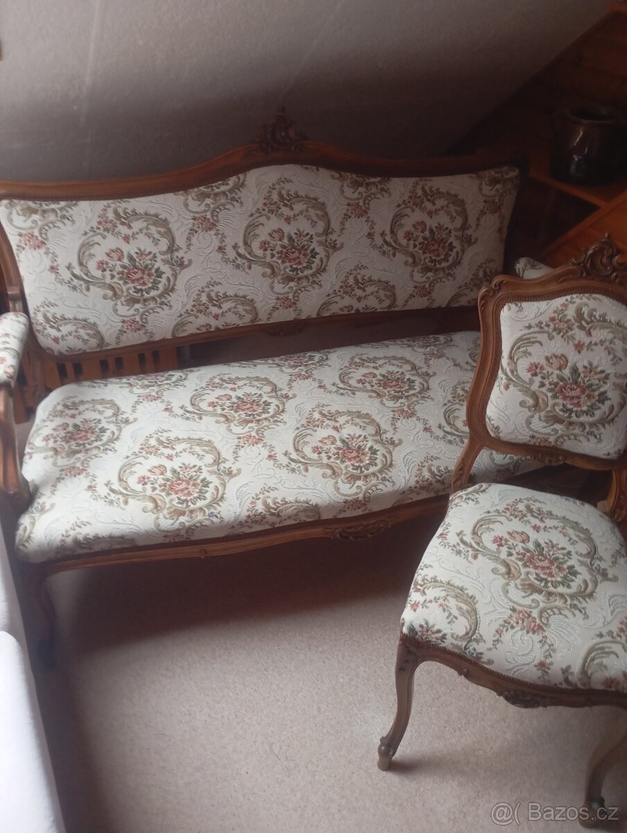 Starožitný nábytek - 4