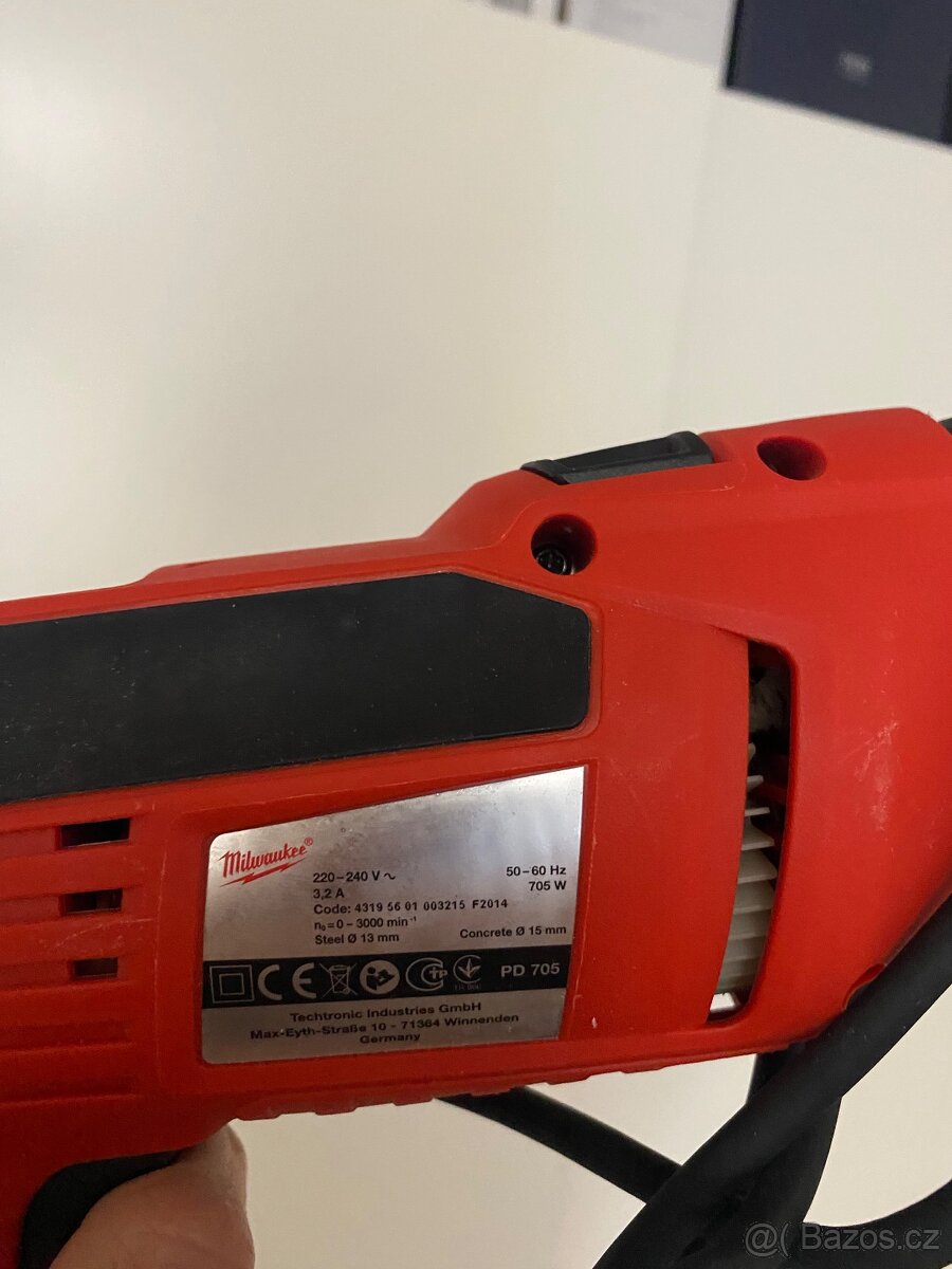 Milwaukee příklepová vrtačka 705W – téměř nová - 4