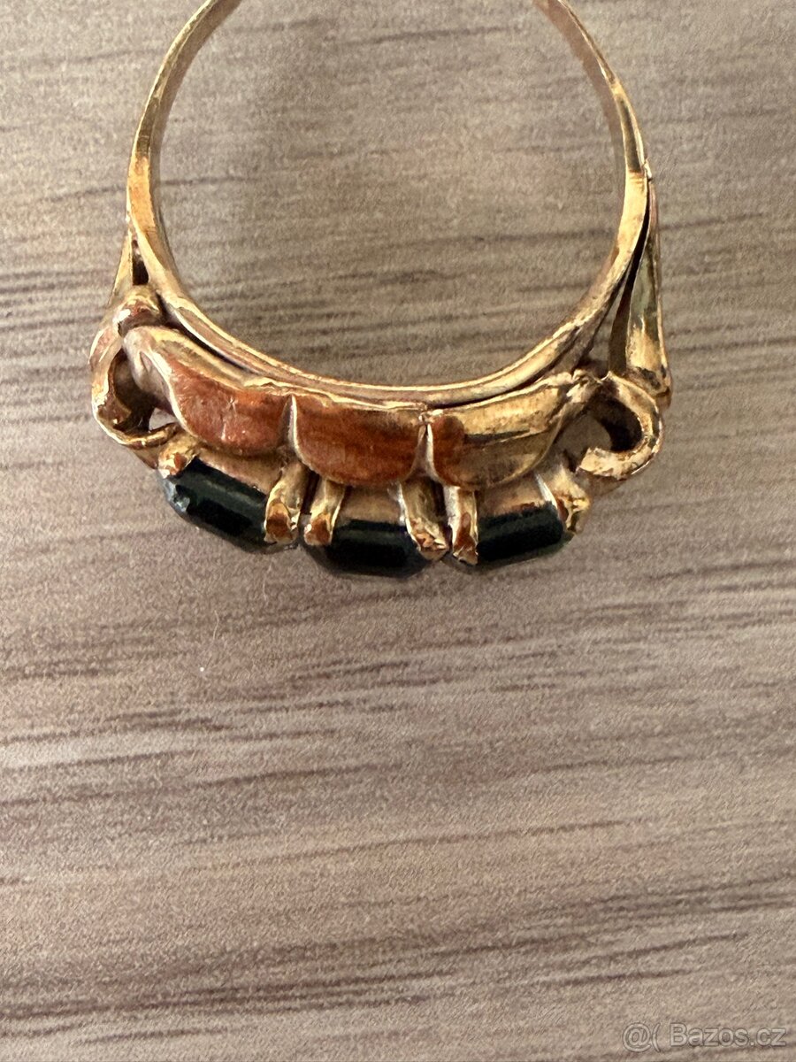 Zlatý starožtiný “podvazkový” prsten - 4