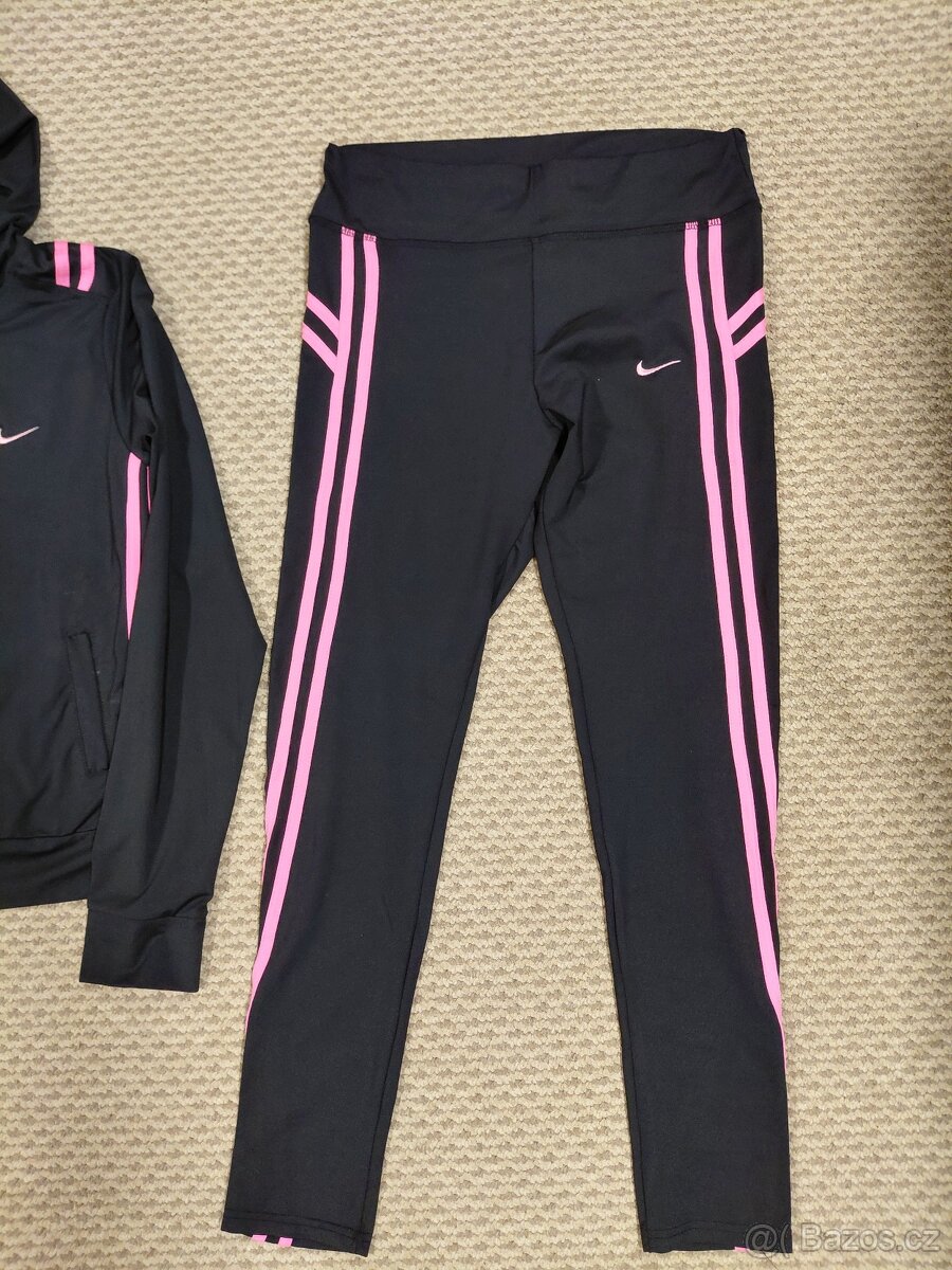 Dámská sportovní souprava Nike - 4