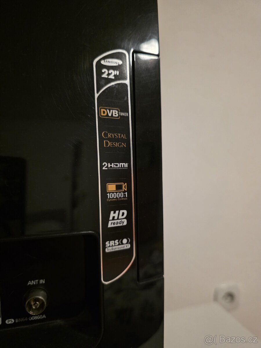 Samsung T220HD – 22" LCD monitor / TV s DVB tunerem - 4