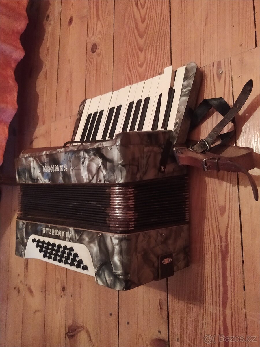 Akordeon/Tahací harmonika Hohner, Student IV - 4