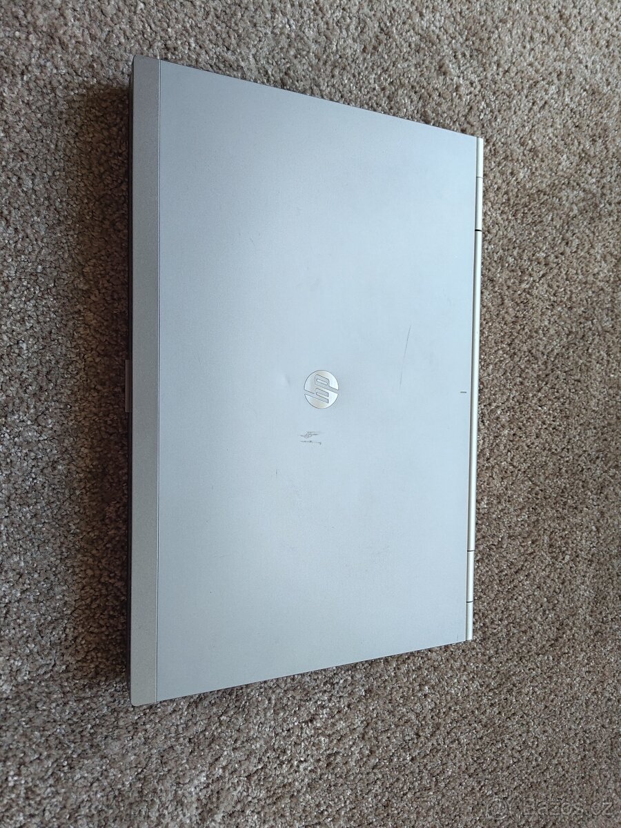 HP EliteBook 8560p - 4