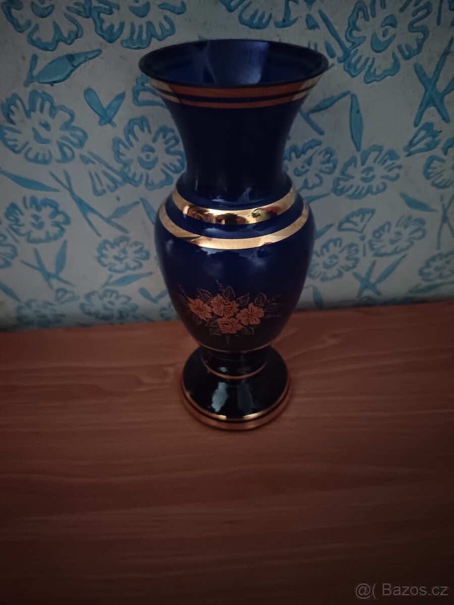 Modrá skleněná váza s vzorem - 4