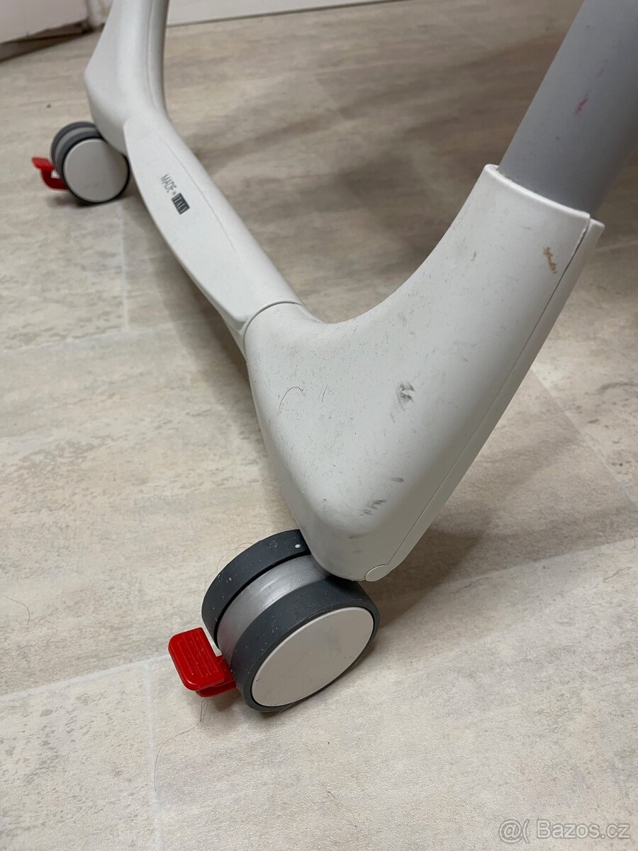 Dětská jídelní židlička - 4