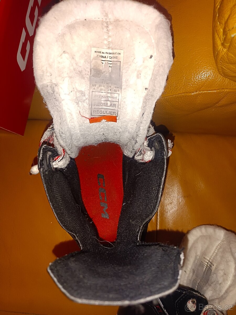 Juniorské brusle CCM JETSPEED FT670 JR REGULAR - 4