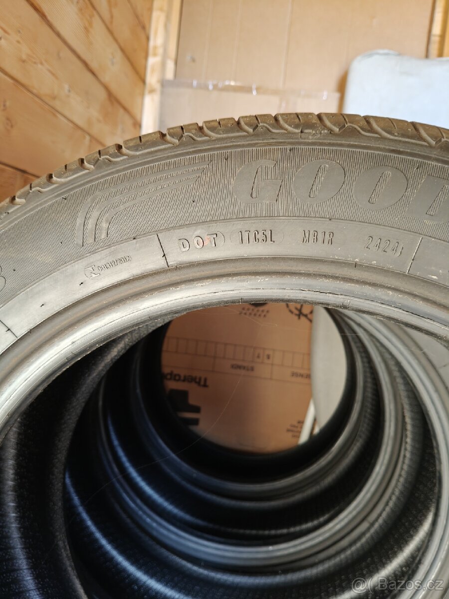 Letní Pneu Goodyear 225 55 R18 102V - 4