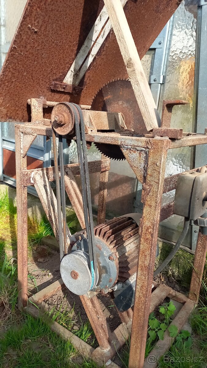 malá okružní pilka - prodám - 4