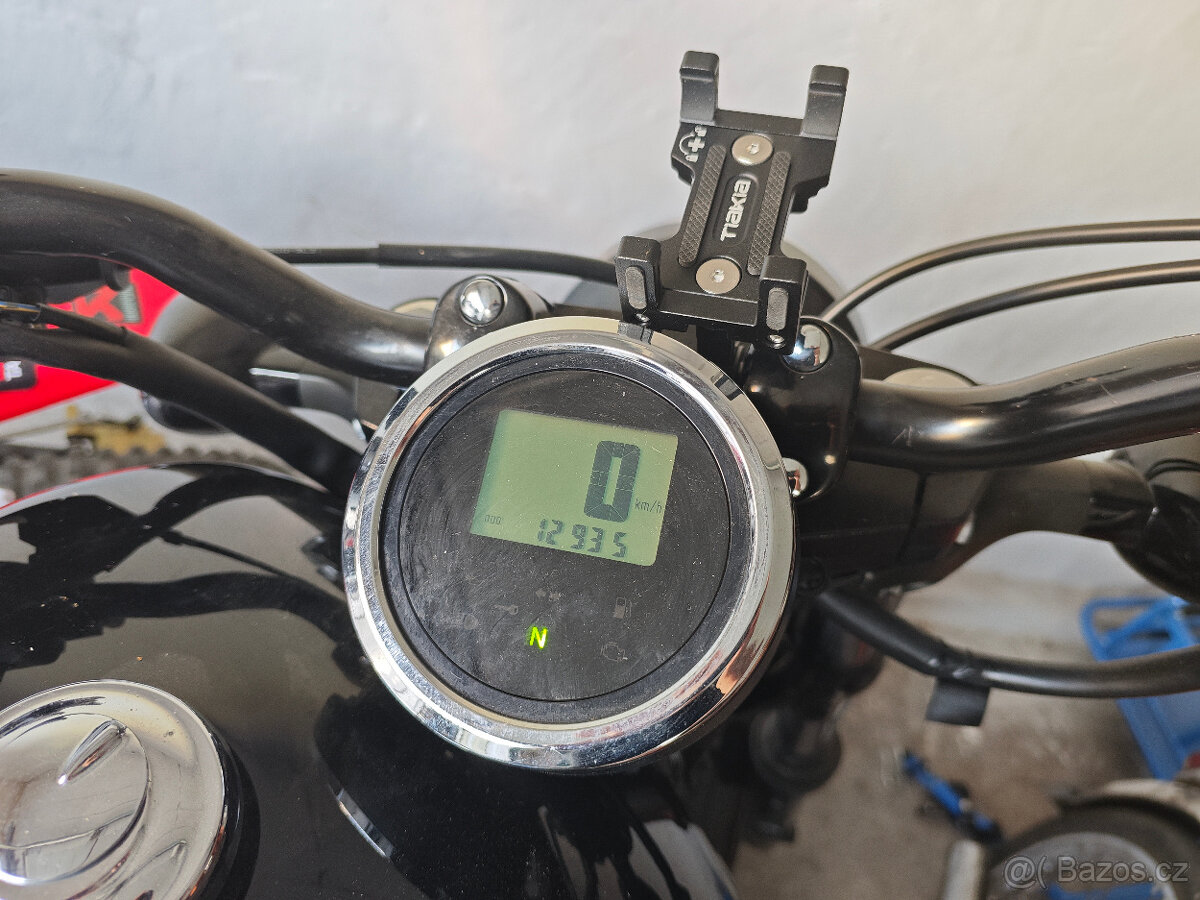 Yamaha XV 950 R Bolt - 4