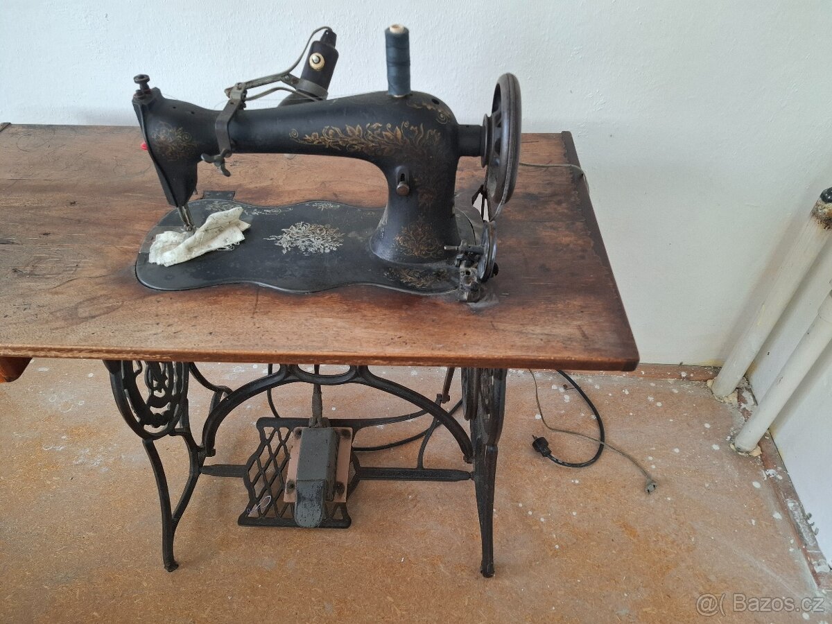 Šicí stroj - 4