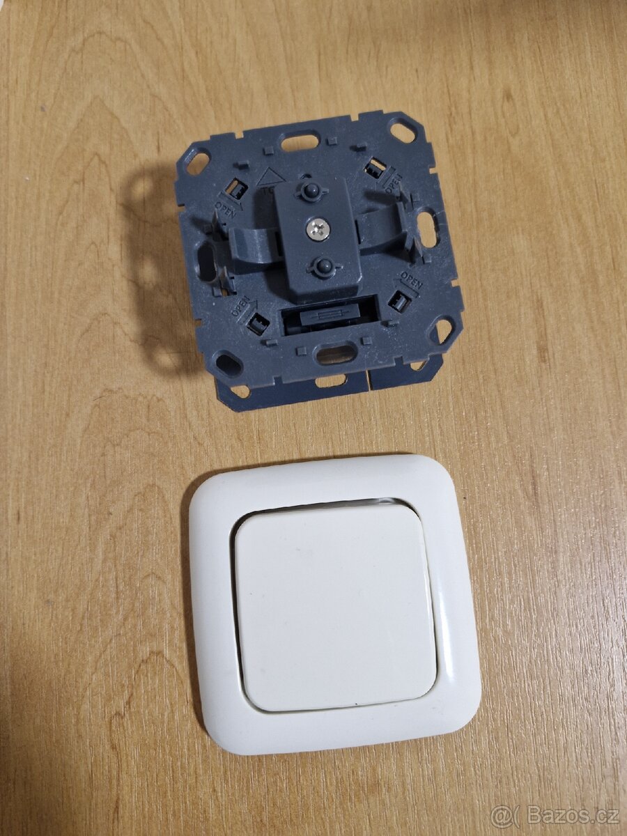 Z-Wave vypínač světla Düwi - 4