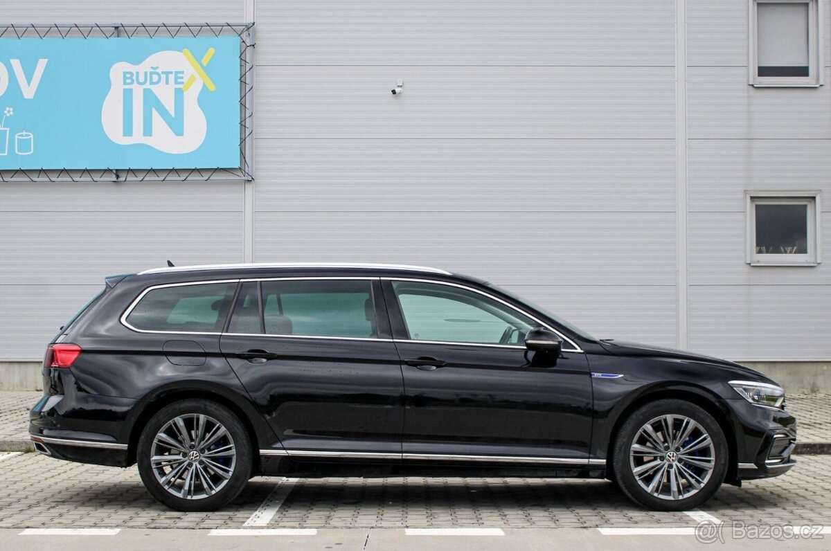 Volkswagen Passat Variant GTE 1.4 TSI DSG - 4