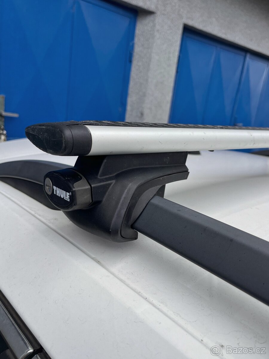 Thule Wingbar Evo + Thule Rapid System 757 - 4