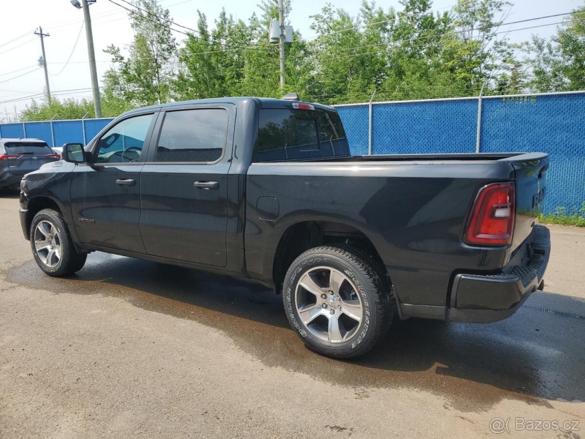 2025 RAM 1500 Tradesman 3.6L 4X4